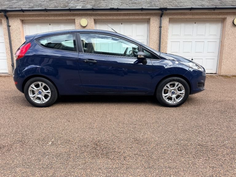 Ford, FIESTA, Hatchback, 2014, Manual, 1241 (cc), 3 doors