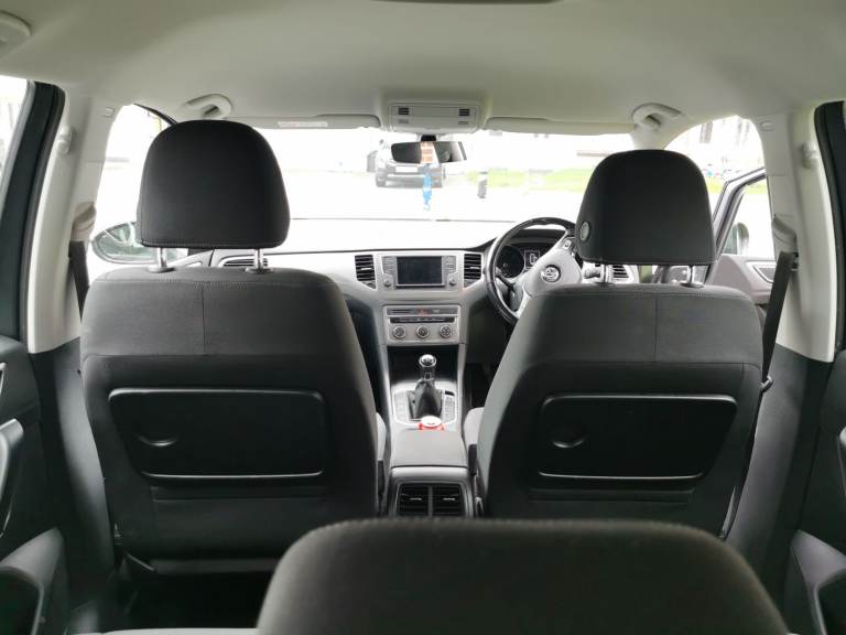 Volkswagen, GOLF SV, MPV, 2017, Manual, 1598 (cc), 5 doors