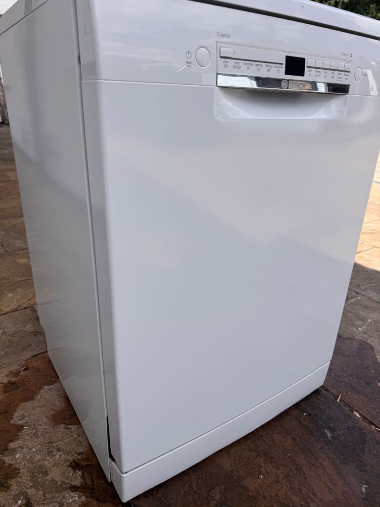 Bosch Serie 2 Silence Dishwasher – Good Condition