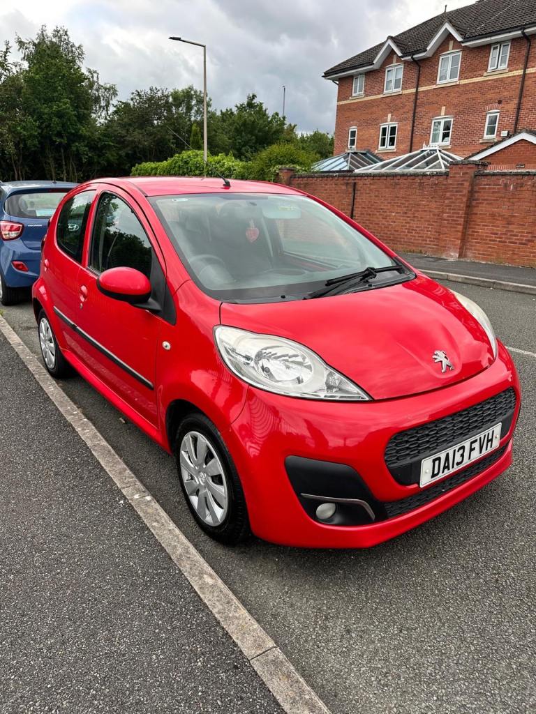 Peugeot, 107, Hatchback, 2013, Manual, 998 (cc), 5 doors