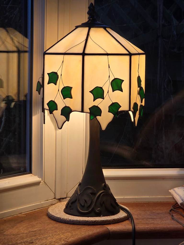 TIFFANY STYLE LAMPS