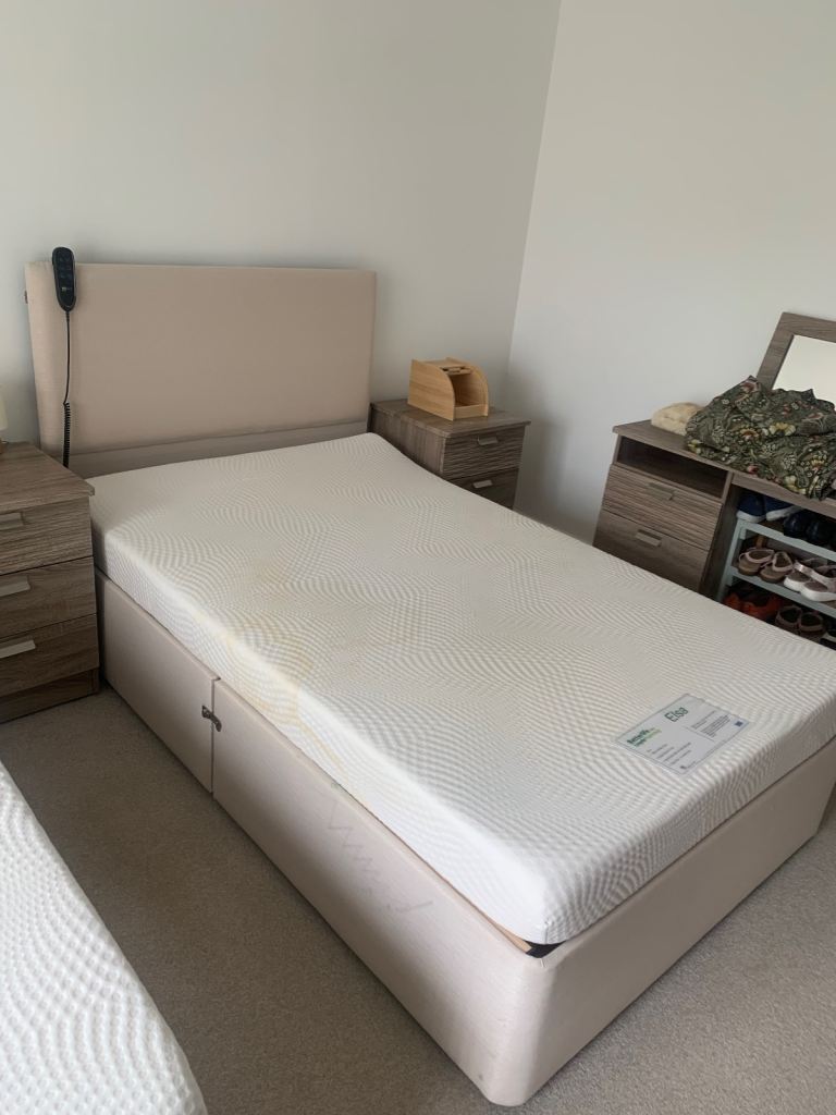 Electric  recliners width 4ft x6’8 length depth 22”Bed with Elsa Mattress – Good Condition
