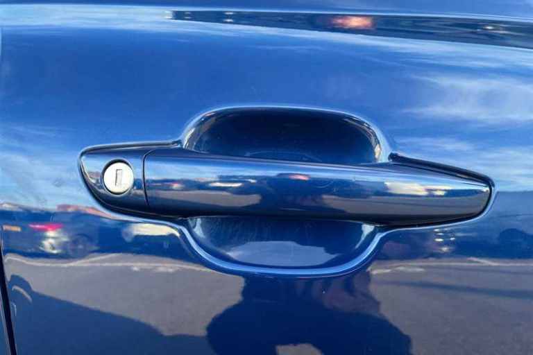 2022 Vauxhall Crossland 1.2 Design 5dr HATCHBACK PETROL Manual