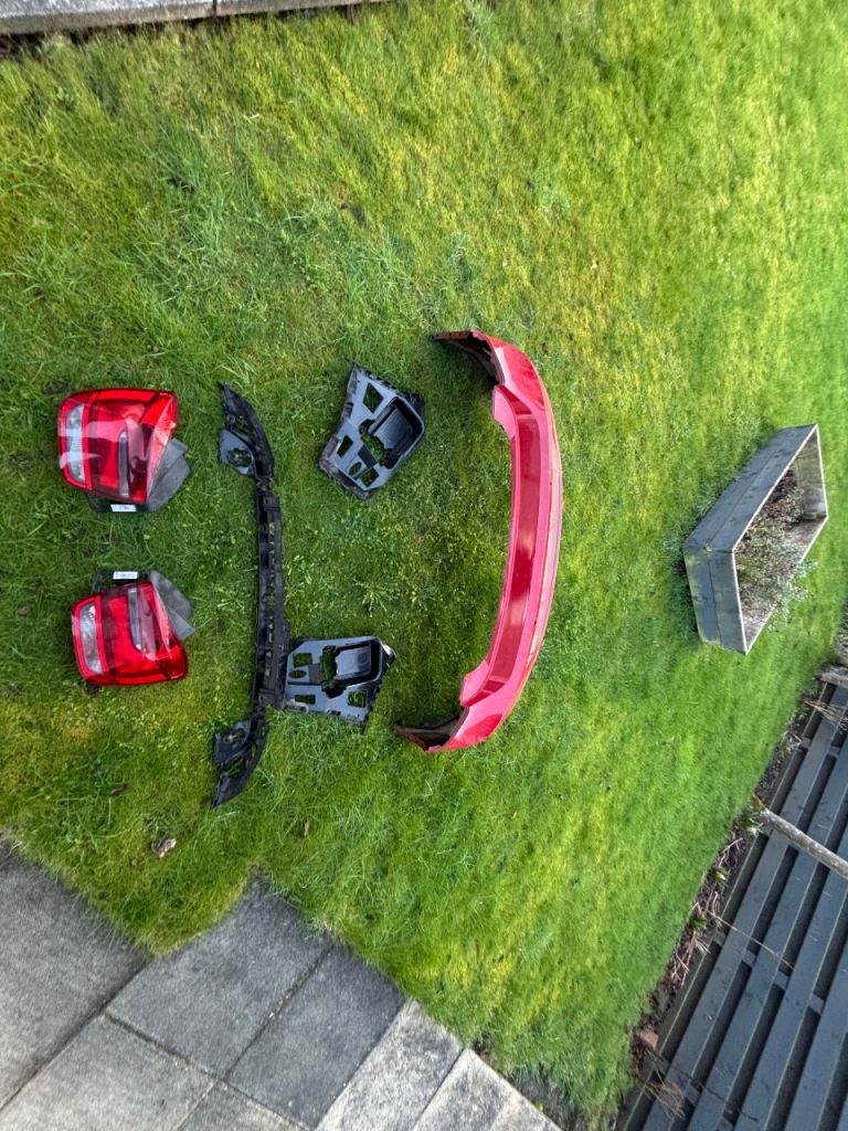 F20 pre lci crimson red parts