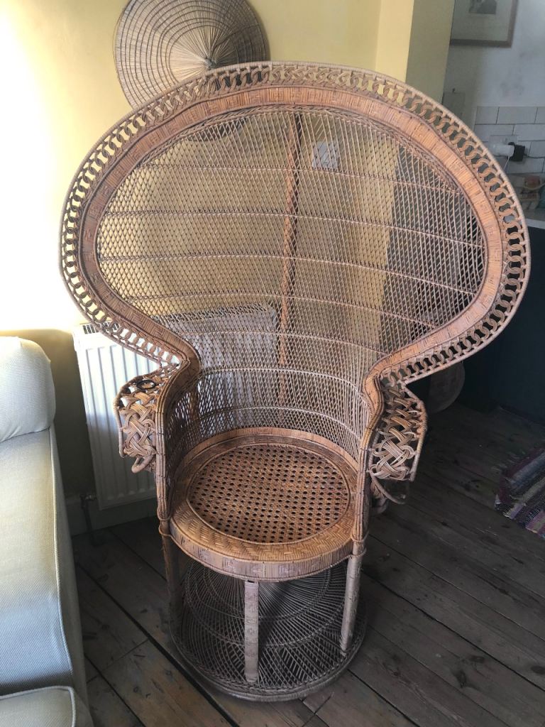 Emmanuelle wicker peacock chair rattan cobra 