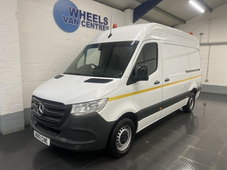 2021 Mercedes-Benz Sprinter 3.5t H2 Progressive Van PANEL VAN DIESEL Manual