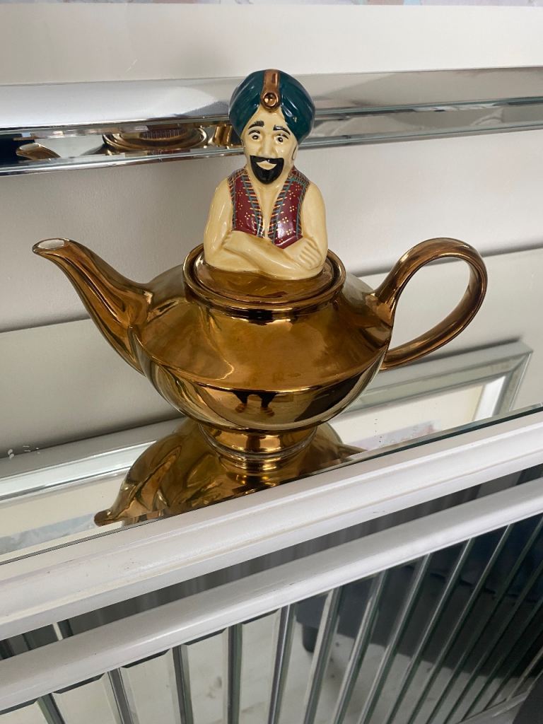 Wade genie teapot vintage 