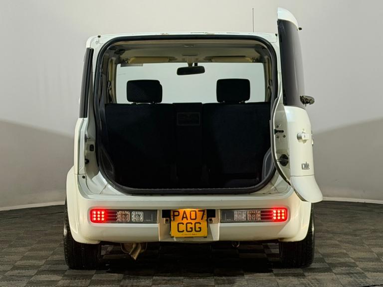 WHITE 2007 NISSAN CUBE 1.5 PETROL AUTOMATIC 5 DOOR HATCHBACK 1 PREVIOUS OWNER