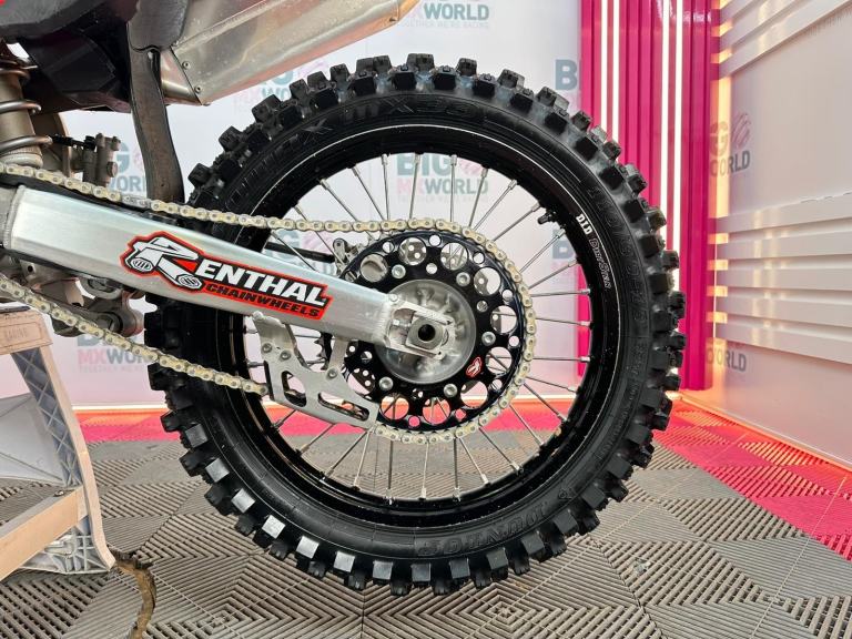 Honda CRF 250 2023 - Only 40 Hours - Stock & Clean