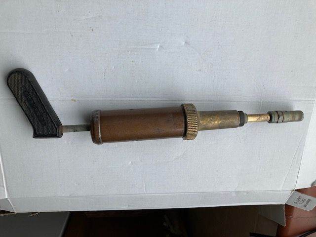 Tecalemit London Patent Ref. 218639/23 pistol grip grease gun