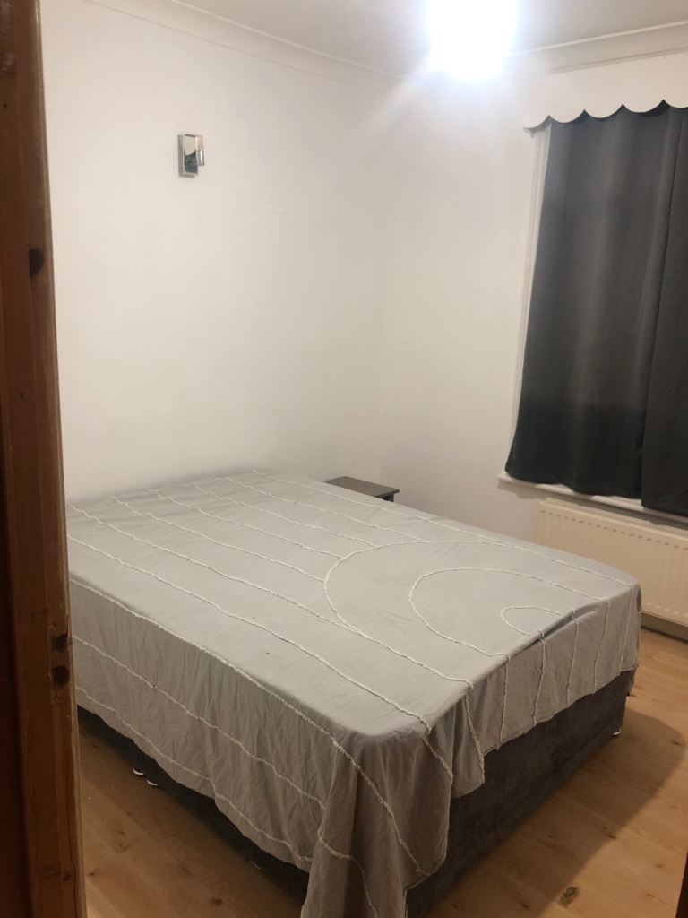 One bedroom flat with garden in woodgreen