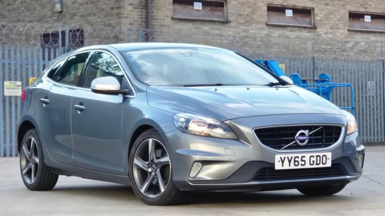 2015 Volvo V40 2.0 D2 R-Design Euro 6 (s/s) 5dr HATCHBACK Diesel Manual