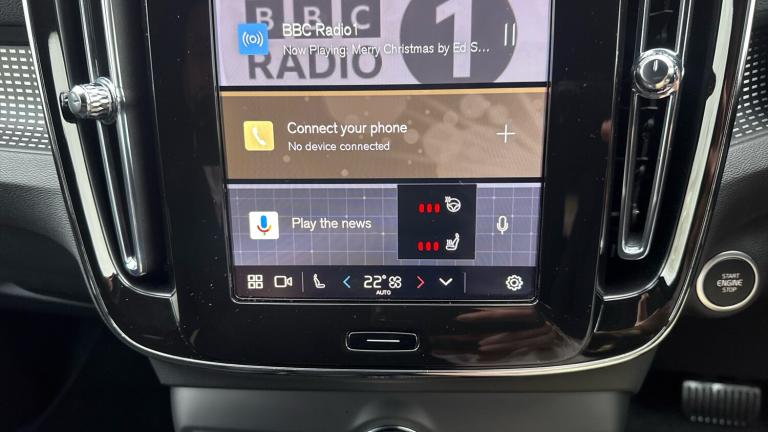 2025 Volvo XC40 2.0 B4P Plus Dark 5dr Auto Petrol Estate Estate Petrol Automatic