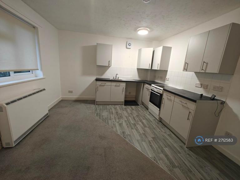 1 bedroom flat in Godfrey Olson House, Eastleigh, SO50 (1 bed) (#2712583)