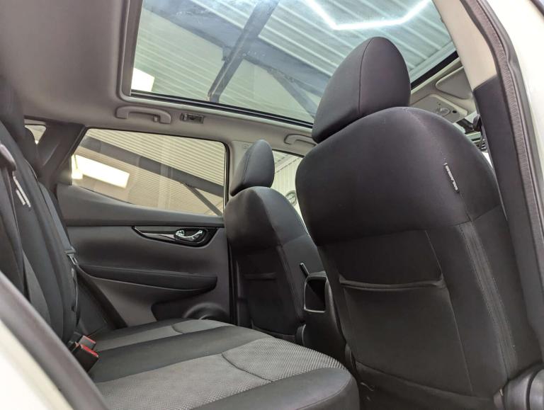 2015 Nissan Qashqai 1.5 Qashqai N-Tec+ dCi 5dr SUV Diesel Manual