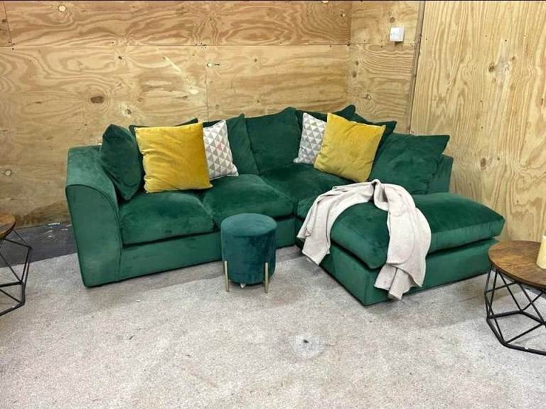 Green 4x seat corner sofa fire resistance