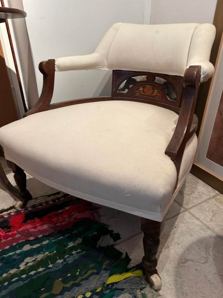 Victorian tub chair