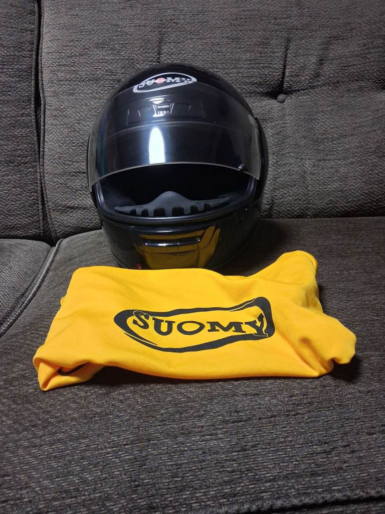 Suomy fibreglass crash helmet, size small 55/56