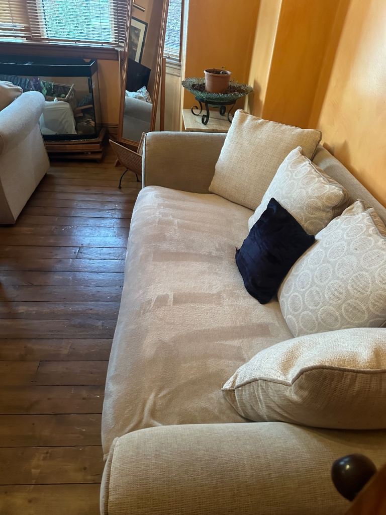 Room to Let in Shared House