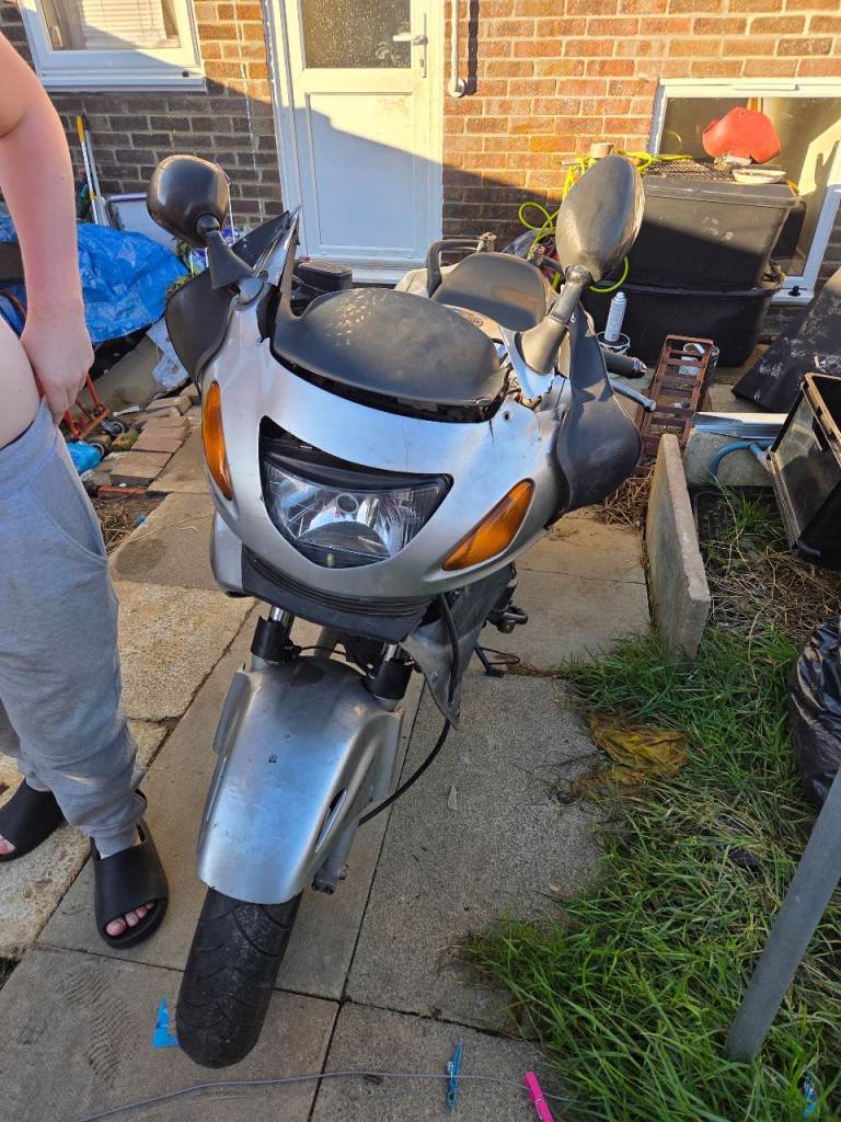 Honda, DEAUVILLE, 2005, 647 (cc)