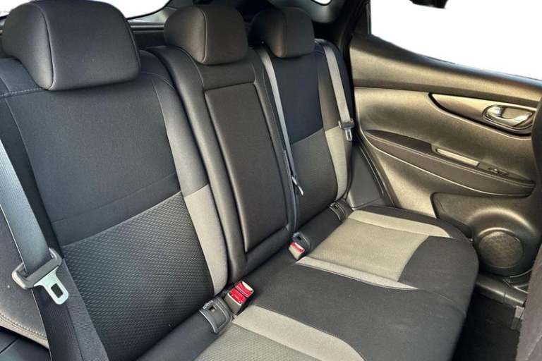 2020 Nissan Qashqai 1.3 DiG-T N-Connecta 5dr HATCHBACK PETROL Manual