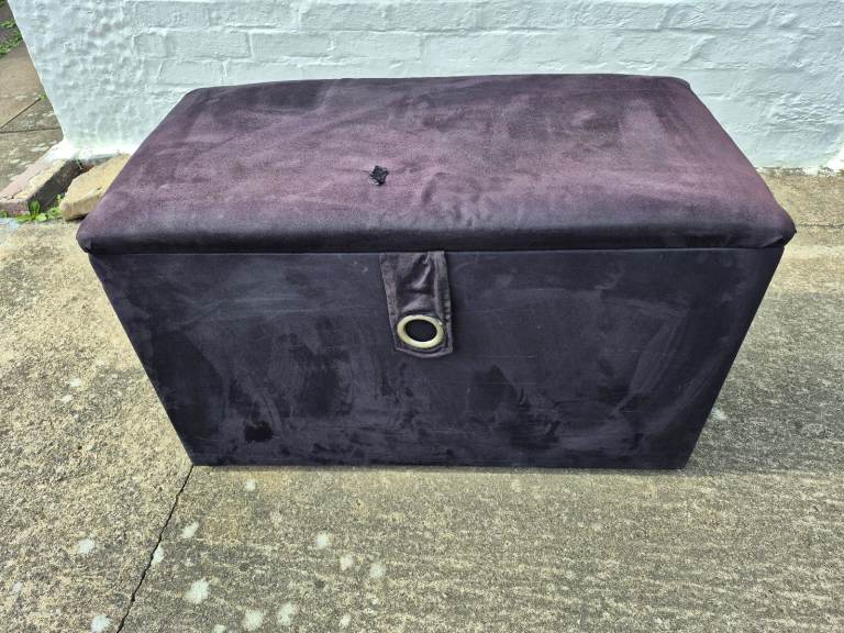Dark navy/purple Ottoman Storage Box ( Got rip on top)