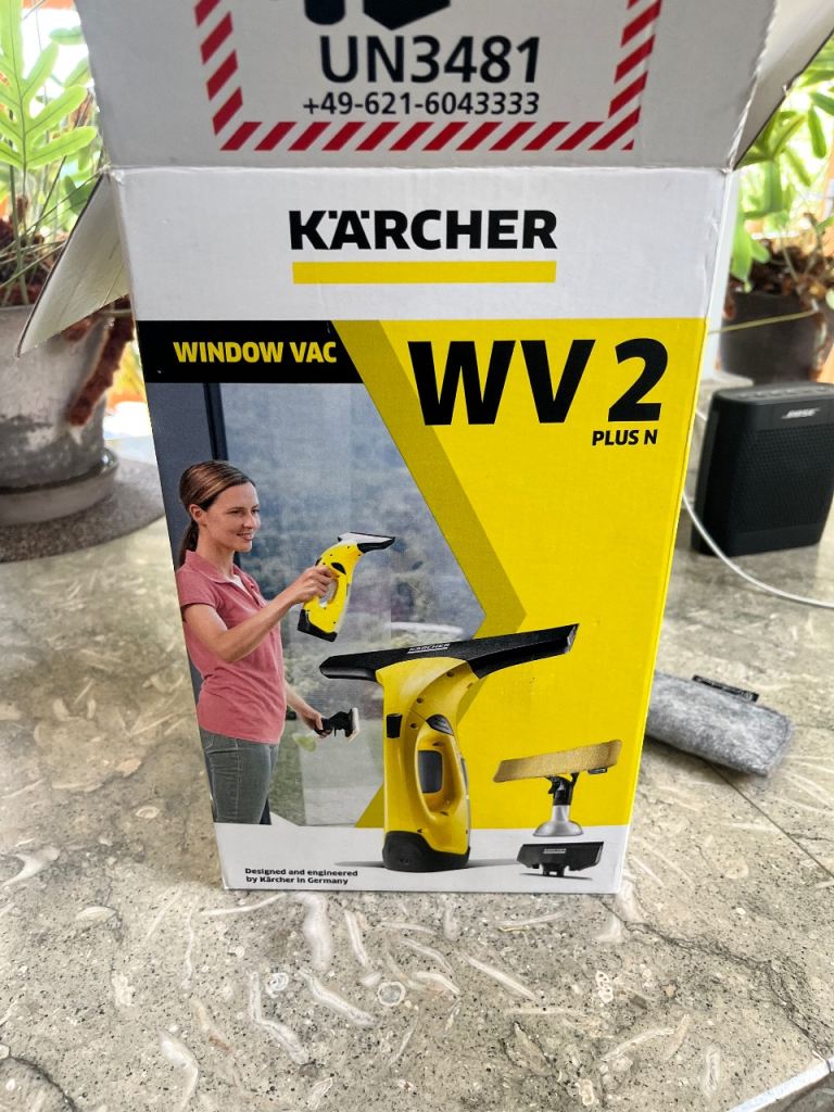 Karcher WV 2 Plus N Window Vac – Good Condition, Boxed
