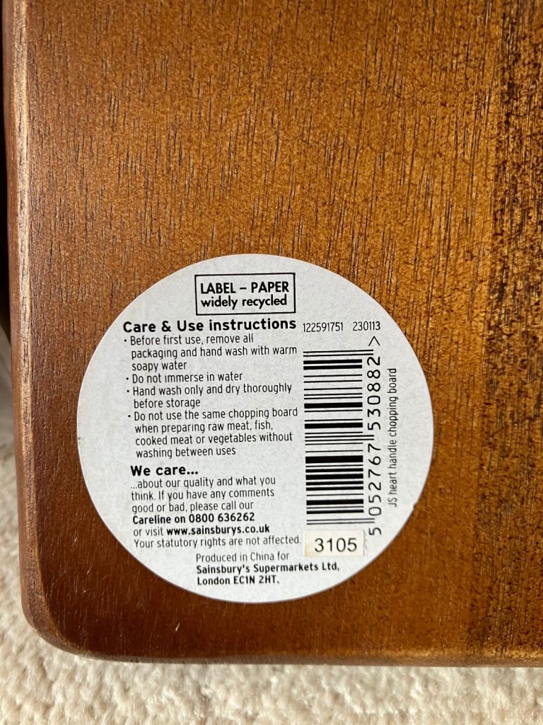 KitchenAid baking dish/Sainsburys wooden chopping board/Apron/Magic Spiral fruit 