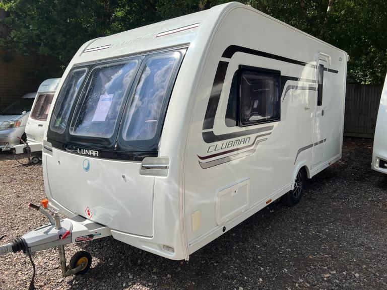 Lunar CLUBMAN CK - 2016 - 2 BERTH - REAR BATHROOM - MOTOR MOVER