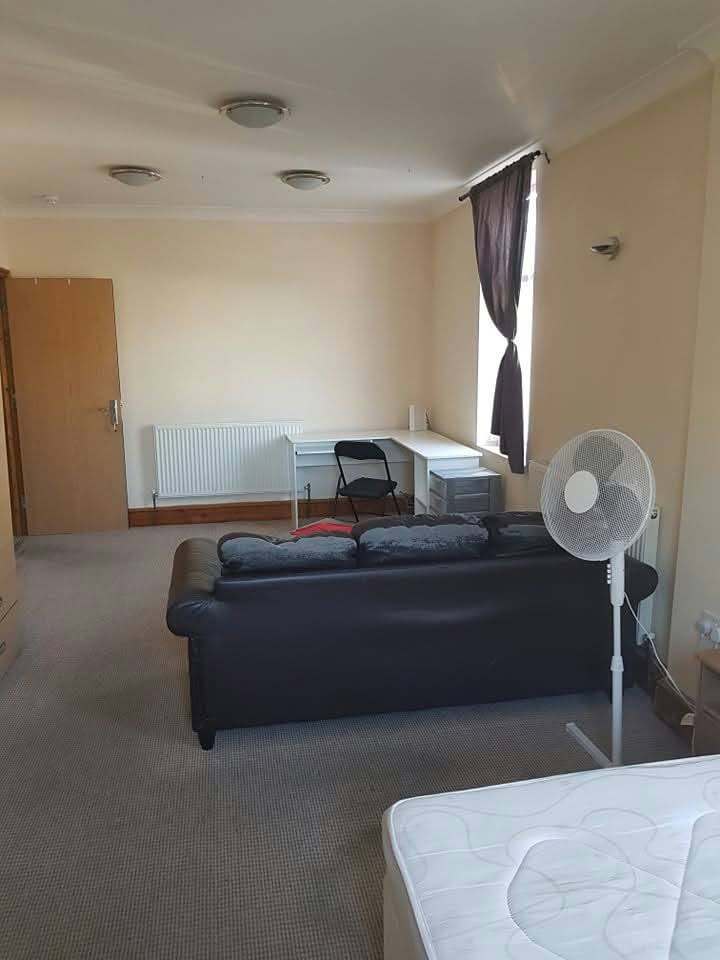 A very big room for one person in Ilford.