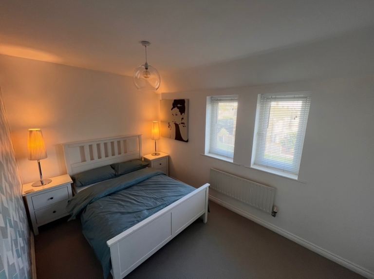 Double room in a gay household M24