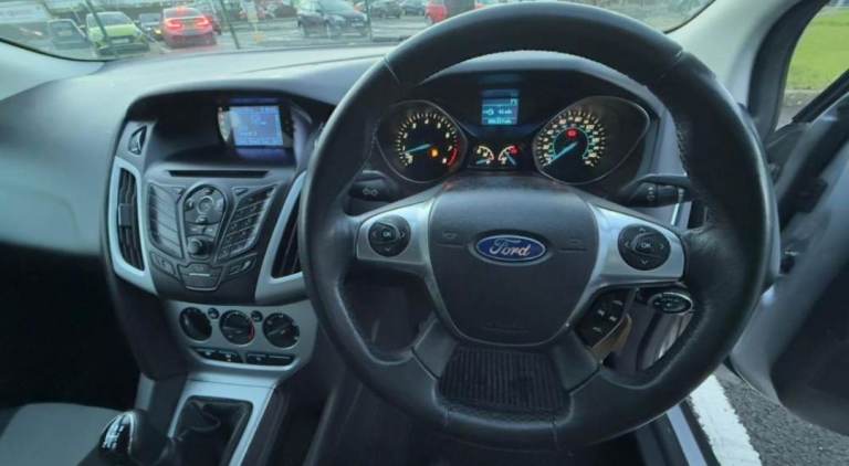 Ford, FOCUS, 1.0  Hatchback, 2012, Manual, 998 (cc), 5 doors