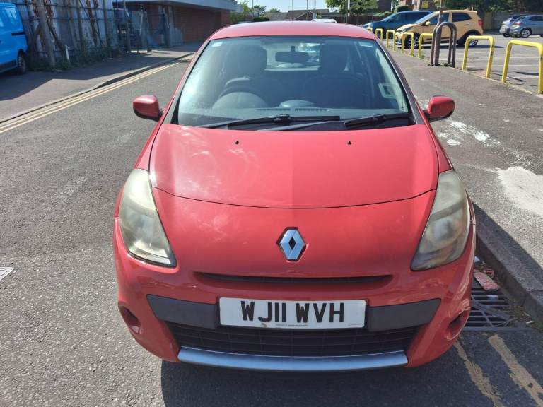 Renault clio 1.2 16v expression 5 door