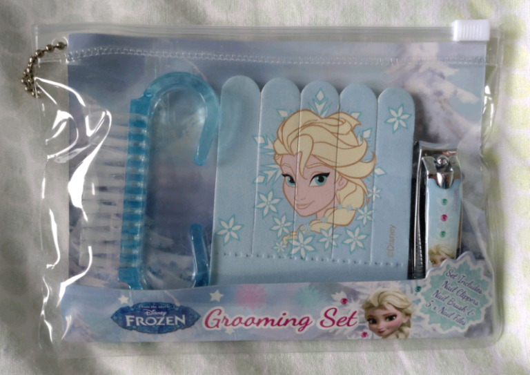 BNIB Disney Frozen Nail Care Grooming Set