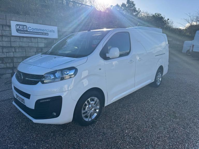 2021 Vauxhall Vivaro 2021 (21) 2900 Sportive H1 L2 Van £12995+ vat  PANEL VAN Di