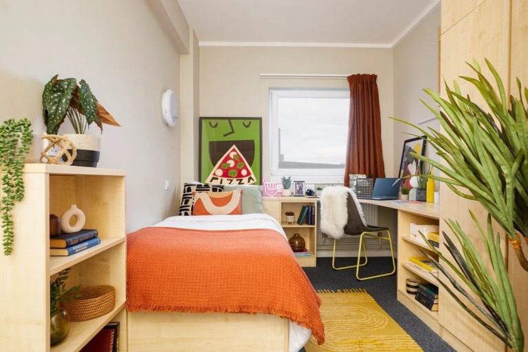Student accommodation en-suite double room in Birmingham 