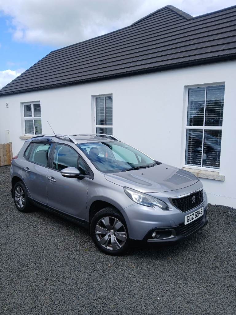 June 2017 Peugeot 2008 1.6 hdi active 