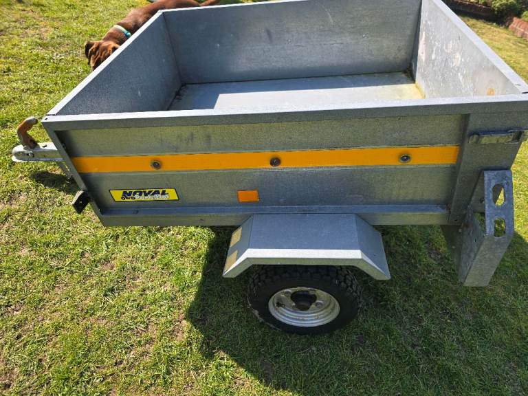 Small Noval Box Trailer