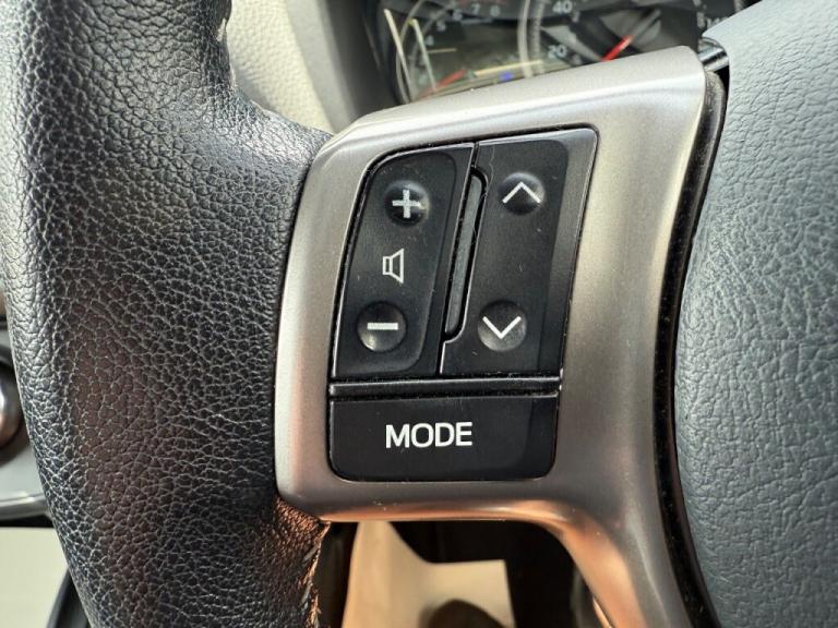  Toyota Yaris 1.33 VVT-i Icon 5dr - FTSH - AIR CON -ALLOYS - REAR CAMERA