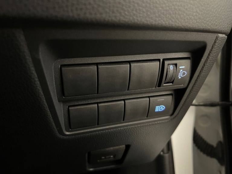 2022 Toyota Yaris 1.5 VVT-h Design Hatchback 5dr Petrol Hybrid E-CVT Euro 6 (s/s) (116 ps) Hatchb...