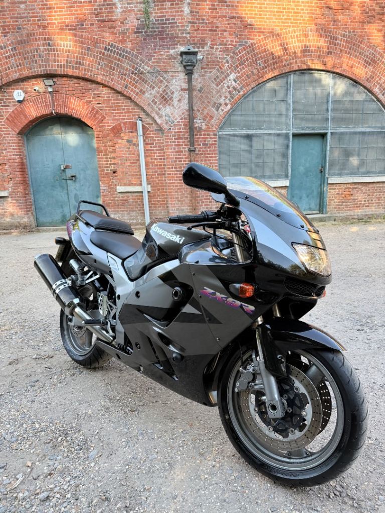 Kawasaki, Ninja, 1996, 899 (cc)