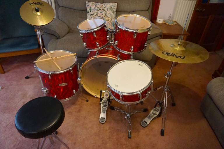 Mapex Drum Kit with Paiste Cymbals and Stool – Good Condition