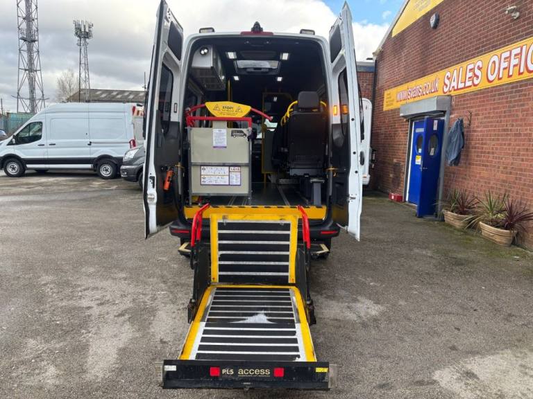 2020 20 MERCEDES-BENZ SPRINTER 516 CDI MINIBUS WHEEL CHAIR ACEESS TWIN WHEEL AUT