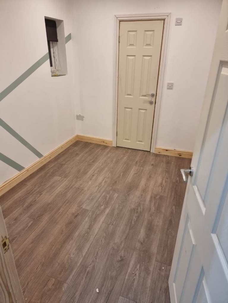 A Modern one bedroom flat to let/nothing to share