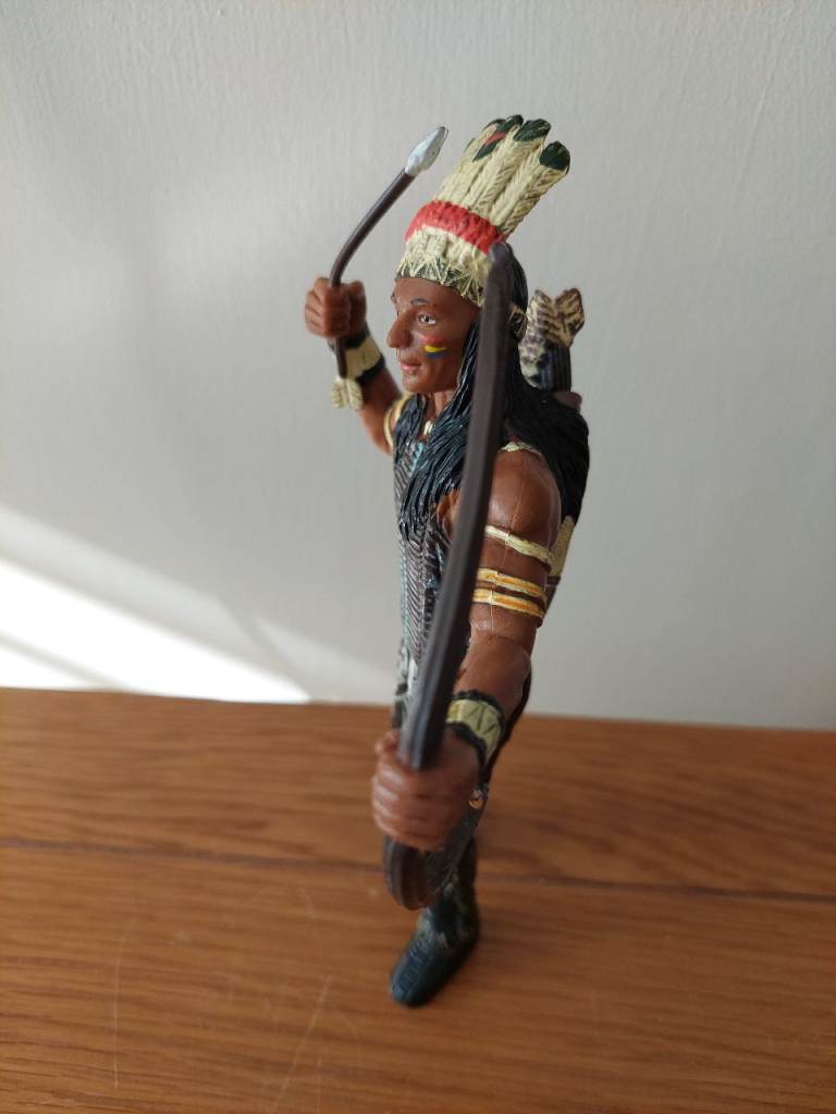Native American Indian Figurine with Bow and Arrow – Good Condition