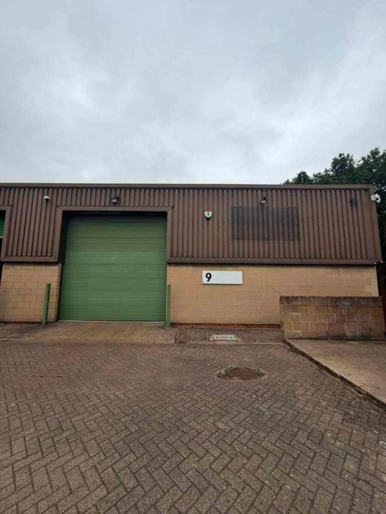 Unit 9 - Warehouse Unit to Rent in Chesterfield