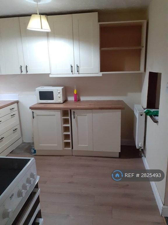3 bedroom house in Farm Field Court, Northampton, NN3 (3 bed) (#2825493)
