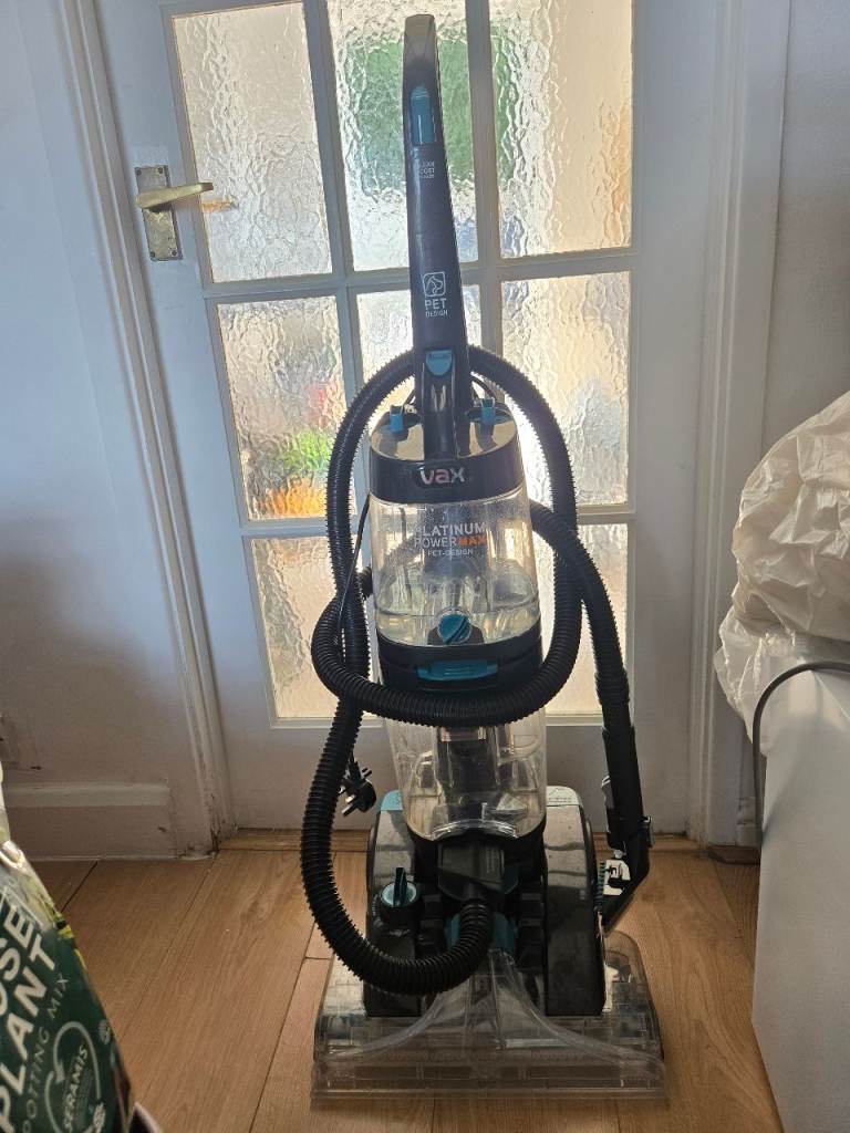 Vax Platinum Power Max Carpet Cleaner - Good Condition