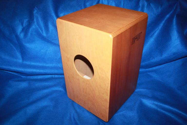 Schlagwerk Wooden Cajon La Peru ~ Made In Germany ~ Snares and Jingles ~ Case Included ~ £95 ono
