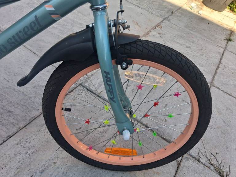 Huffy So Sweet Kids Bike – Blue with Pink Rims, Good Condition